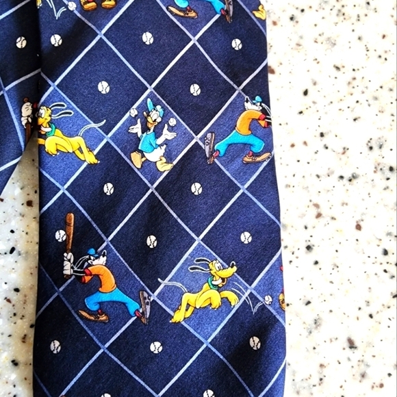 Disney Vintage Mickey Mouse and Friends Baseball Tie - Picture 3 of 6